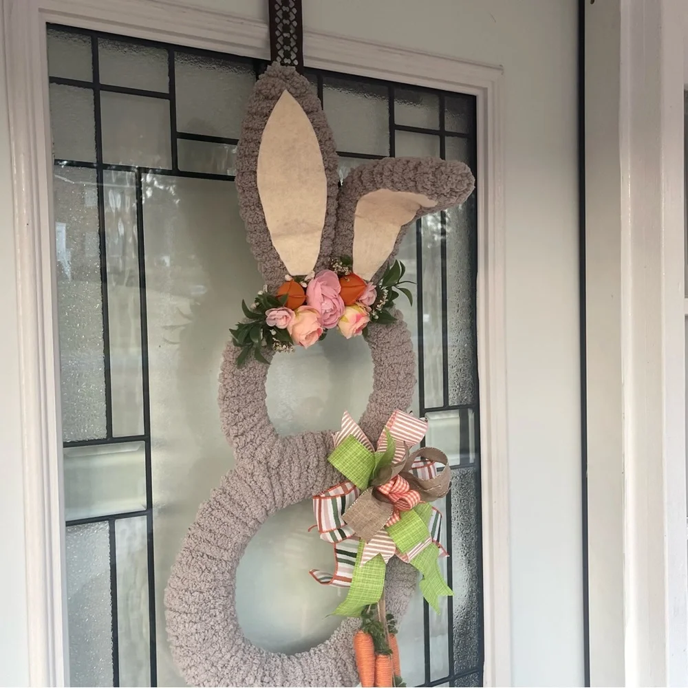 NWT Easter Bunny Wreath for Front Door
